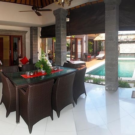 Mango Villa Sanur Værelse billede